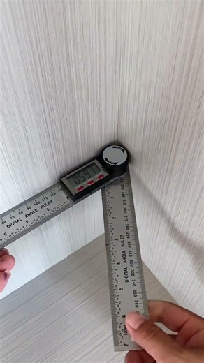 Simple and easy to use digital angle ruler