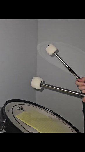 PSG Drum Chant: Ultras Drummer Rhythm and Holiday Chant