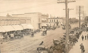 These 12 Vintage Postcards Of Michigan Small Towns Tell Amazing Stories