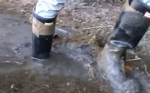 Hunter rubber boots and jeans in mud Part-1(13 07 13)