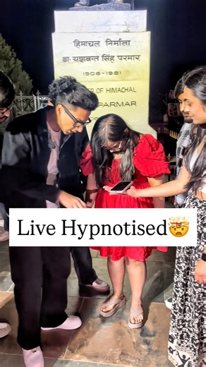 Crazy hypnosis #magic #magictricks #magician