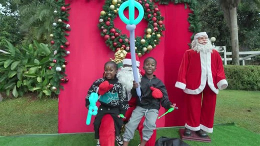 Uganda celebrates Christmas with trees, carols and artisan market