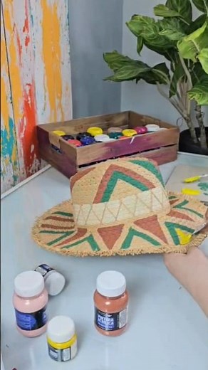 Sombrero con Acrílico