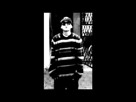 El Micro Esta Caliente - Kodigo 36