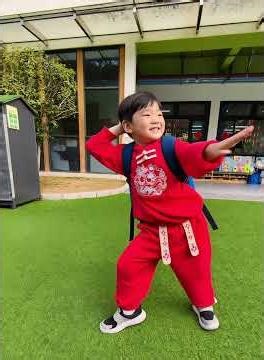 Hello everyone, back to school! 😂 Kids love dancing