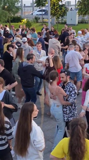 Life in Saint Petersburg, Russia / street dancers / Beautiful Russian Girls #dance #russia #love