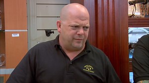 903K views · 8.2K reactions | After Rick doubts the validity of a bat and glove signed by Babe Ruth, he calls in an expert to make the final call. | The Best of Pawn Stars | Facebook