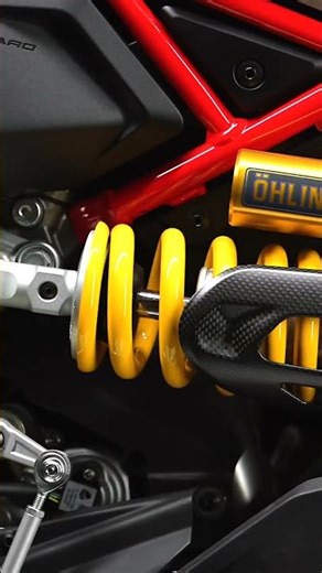 Hypermotard V2 SP | Ducati Performance Accessories