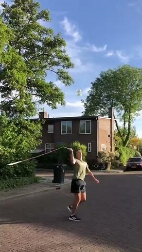 Extreme diablo yoyo skills on display