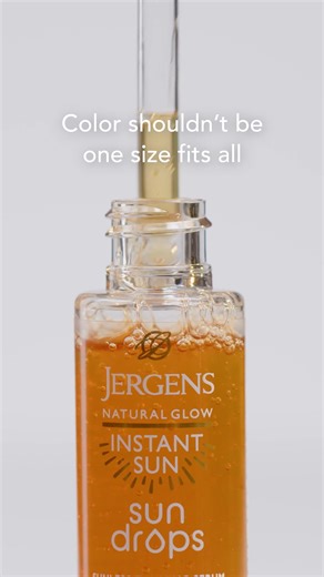 Your glow, YOUR way! 💛 Create your perfect glow with everyone’s favorite, Instant Sun Drops. Available at a @cvspharmacy near you! ✨ | Jergens US