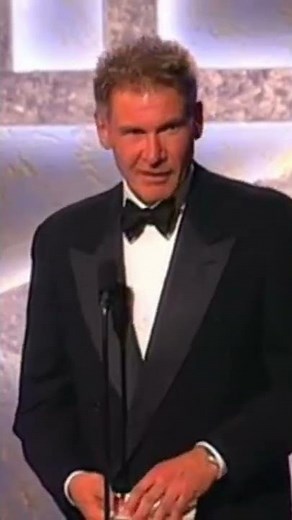 Harrison Ford Accepts the AFI Life Achievement Award in 2000