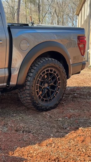 2025 Akins Ford Raptor INDO Edition now available at Akins! Your #1 Ford Dealer in the 🌎 Stock #SFC19902 🇺🇸🇺🇸🇺🇸 ☑️37x13.50R22 TOYO OPEN COUNTRY RT PRO TIRES ☑️22X9.5” VOSSEN HFX-1 TINTED GLOSS BLACK WHEELS 20 OFFSET ☑️LLUMAR WINDOW TINT ☑️AKINS SPRAY IN BEDLINER ☑️SPLINE KEY WITH LOCKING LUG NUTS ☑️HUSKY REAR WHEEL WELL LINERS ☑️RPG LEVEL KIT 1.5” ☑️ROLL N LOCK A-SERIES BEDCOVER ☑️AMERICAN FLAG BEDSIDE GRAPHICS @rpgoffroad @vossen @raptorlawnservices706 @raptor.world @raptor.gen3 @fordrap