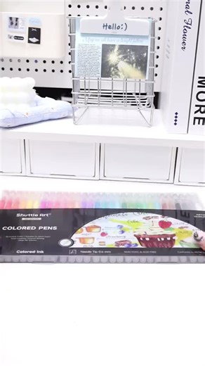 These 0.6mm Fine Point Colored Gel Pens are perfect for journals and colouring books, and they show up brilliantly on black paper. If you have any questions about the product, please leave a comment in the comments section ❤️ @shuttleart_official @shuttleart_promotions #shuttleart #colouring #handwriting #journal