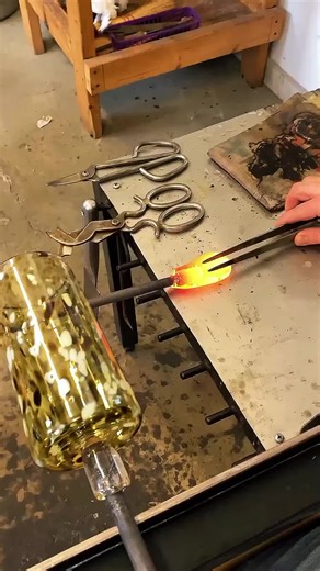 Molten Glass Art in the USA: A Timeless Craft