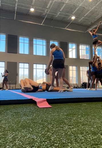 Leah Davis (@leah_davis)’s videos with original sound - zx6rJordy