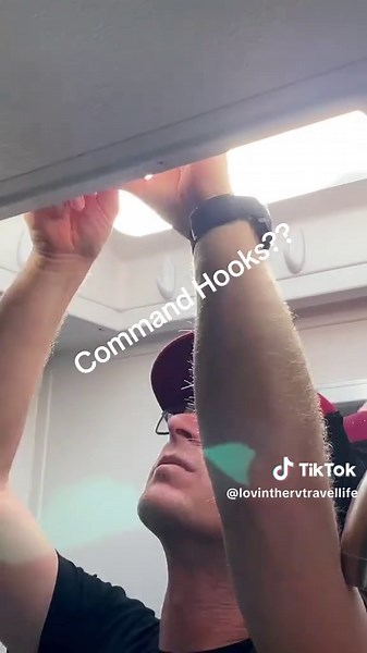 Securing Command Hooks for Drying Wet Towels