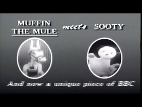 Muffin & Sooty's Organ - Rare vintage footage