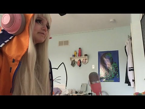 Getting into cosplay in my ZOOM CLASSES