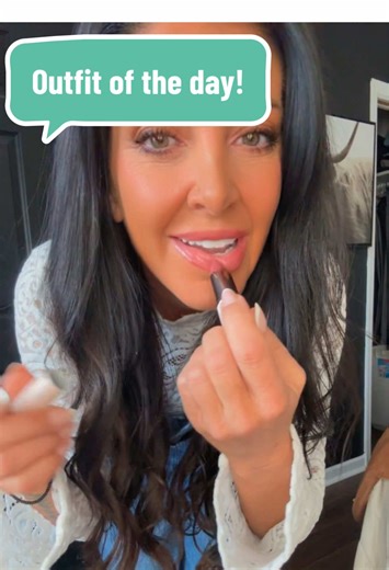 Work from home outfit of the day! Getting dressed and ready for work every day until I get out of this funk! I’ve had a couple of really good days this week without migraines, which makes this much easier! #workfromhome #outfitoftheday #outfitinspo #migraines #funk