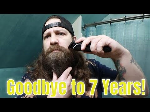 SHAVING OFF MY 7 YEAR BEARD!