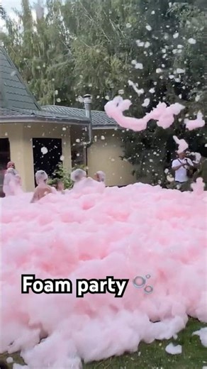 Foam party 🫧 do you like it? #funny #laugher #shortvideo