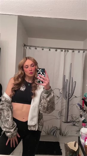 jenna pow! (@jennapowpow)’s videos with ANYTHING BUT LOVE - Tate McRae