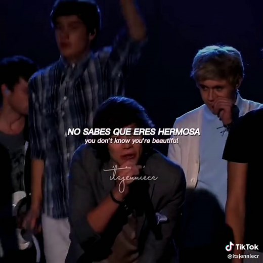 What Makes You Beautiful - One Direction Music Video
