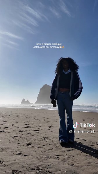 Happy birthday to your favorite marine biologist 😊🥳 #marinebiologist #MarineBio #MarineBiology #marinebiologytok #MarineScience