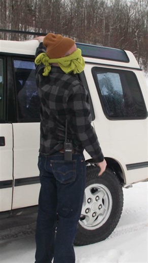 Blindfolded Challenge: Land Rover Discovery #landrover #challenge