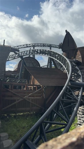 Through Buildings! | Taron, Phantasialand