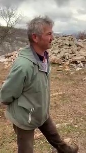 NA NAŠ PORTAL STIGAO JE OVAJ VIDEO, NE ZNAMO GDJE JE SNIMLJENO, KADA, NI TKO JE AUTOR? Ako se javi rado ćemo ga potpisati, a u ovo oblačno poslijepodne treba se malo i nasmijati, a za nostalgičare dušu dalo malo se prisjetiti! | TomislavNews.com