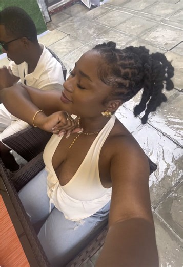 Disclaimer: I’m not bashing the establishment nor the waitresses I’m simply giving my experience. What do you guys think? #fyp #cafe #birthday #review #honestreview