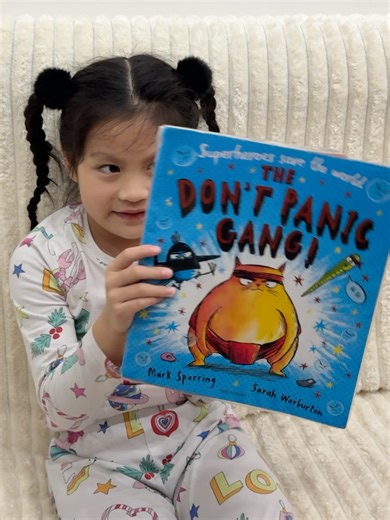 Elena’s Story Reading Time 📚: The Don’t Panic Gang! 😄 A story about staying calm and helping each other 💛 What helps you stay calm? #StoryTime #DontPanicGang #KidsBooks #Kidsreading #kidslearning #Elena #Kidsentertainment #creativekids