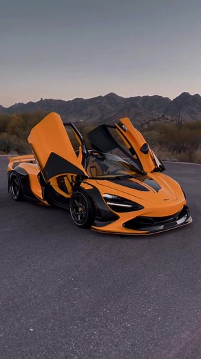 Custom 2019 McLaren 720S Widebody Carbon Edition