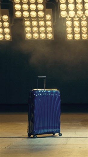 We put our C-Lite suitcase to the ultimate test. How do you want to see us to test our suitcases?