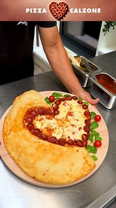 123K views · 160 reactions | Pizza calzone ❤️ | Chefclub Network | Facebook