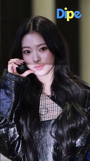 The flash was strong, but Anna’s visuals were stronger✨#anna #meovv #dispatch