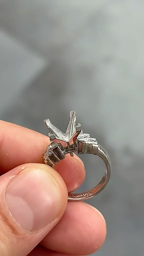 Prongs and stone settings 💍 #jdcojewelry #ring #prongsetting #stonesetting