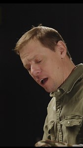 The Approach Hoody is a highly adaptive midlayer designed for comfort and concealment. The hoody’s fabric is embedded with 37.5 technology and built with a grid knit backer to promote airflow, control scent, and thermoregulate body heat for the hunter’s active or sedentary pursuit of game. | First Lite