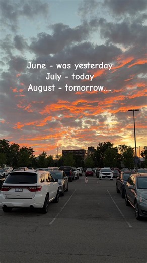 Welcome, August✨🇨🇦#Niagara #August#travel #traveltiktok #America🇺🇸 | traveltok