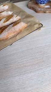 10K views · 4.7K reactions | Baguettes 稜 RECIPE ⬇️勺 400g Plain Flour...