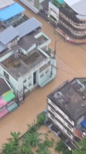 Military Conducts Aerial Survey of Hat Yai Flood Crisis | Khaosod English