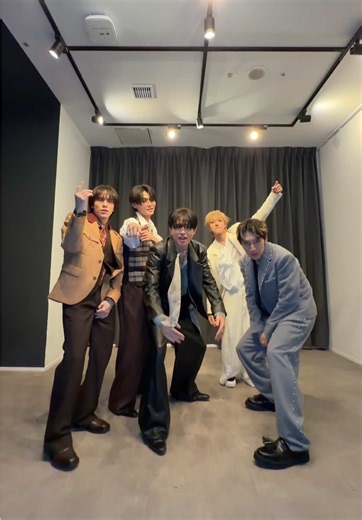 ワイルドブルーの新曲とグリッチ体験