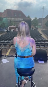 91K views · 4K reactions | Die Live-Premiere von „Volles Risiko“ mit meiner Band war ein einmaliges, spektakuläres Erlebnis. Vielen Dank für diesen Abend, Schwalmstadt! Wer war dabei und hat mit uns gefeiert? 朗 #vollesrisiko #live #schwalmstadt #beatriceegli #premiere | Beatrice Egli | Facebook