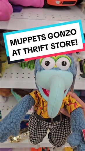 Muppets Gonzo plush at my local thrift store! #themuppets #jimhenson #muppetshow #plushtoy #thriftstorefinds #plush #saversthrift #savers #kermithefrog #gonzo #thriftstore #toys #nostalgic #collectibles #muppetvision3d