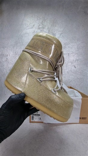 UNBOXING Moon Boot Icon Low Glitter Gold review #unboxing #asmr #moonboots #wintershoes #gold #shoes