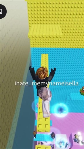 Don't play roblox at 18 March or else you get hacker like me #robloxguesty