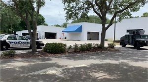 Vero Beach police adds military Humvee to its SWAT team