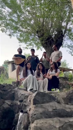 Sivas’lılar bir araya gelince ne mi yapar? 😁 Bu halaylar hangi yöreye ait bilenler yoruma👇🏻 #keşfet #türkü #sivas #divriği #erzincan #malatya #alevi #kesfetteyiz #keşfetteyizzz #fypp #dersim #düğün #imranlı #halay #halaybaşı #halaylar #konser #erzurum #doğaçlama #bağlama #govend #govendhalay #mustafaozarslan #mustafaozdenhalaylar