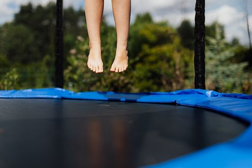 Simple Guide to Measuring Trampoline Size | Ultimate Backyard